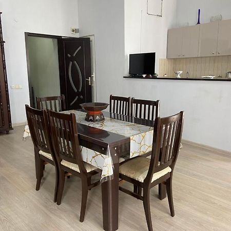 Apartment On Luka Asatiani 2 Batumi Eksteriør billede