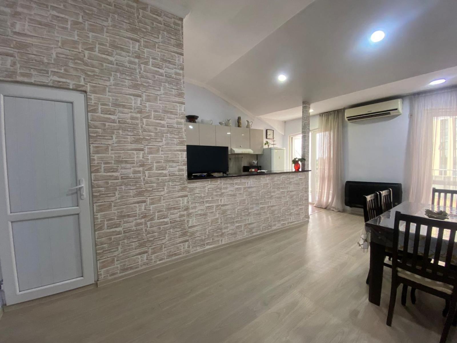 Apartment On Luka Asatiani 2 Batumi Eksteriør billede